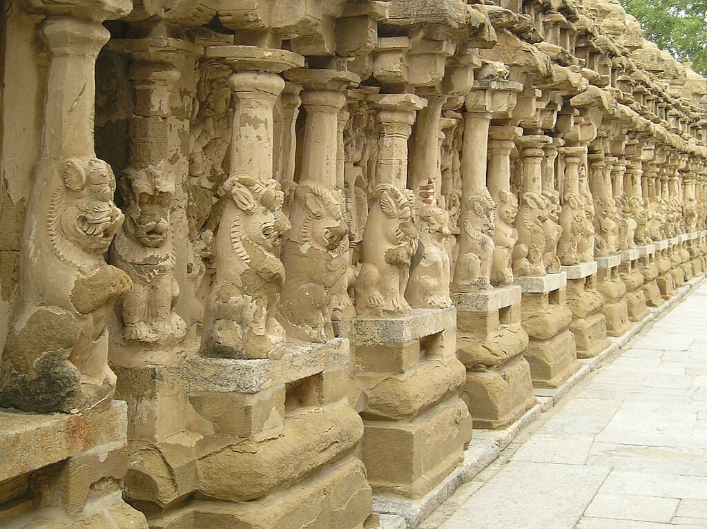How Far is Kanchipuram from Bangalore?