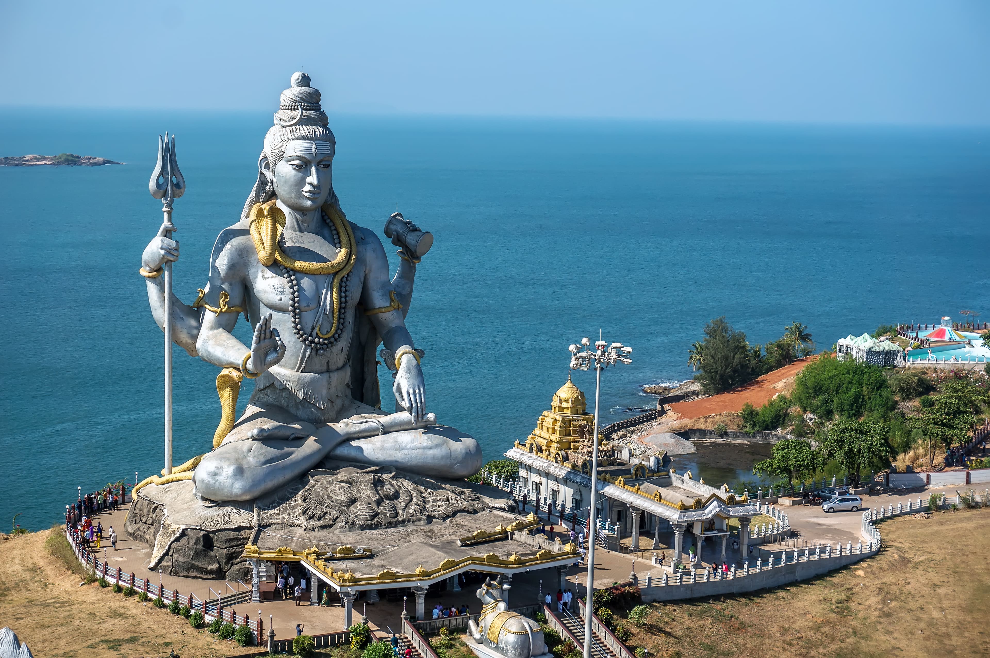 big-shiva-lord-shiva-statue-murudeshwar-karnataka-india-tour-from-goa-gokarna