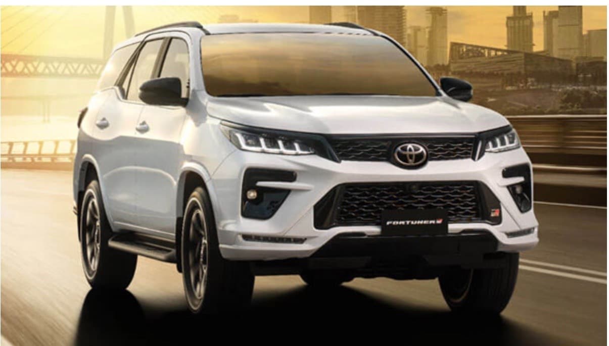 Why Choose Tejas Travels for Innova Crysta Cab Booking?