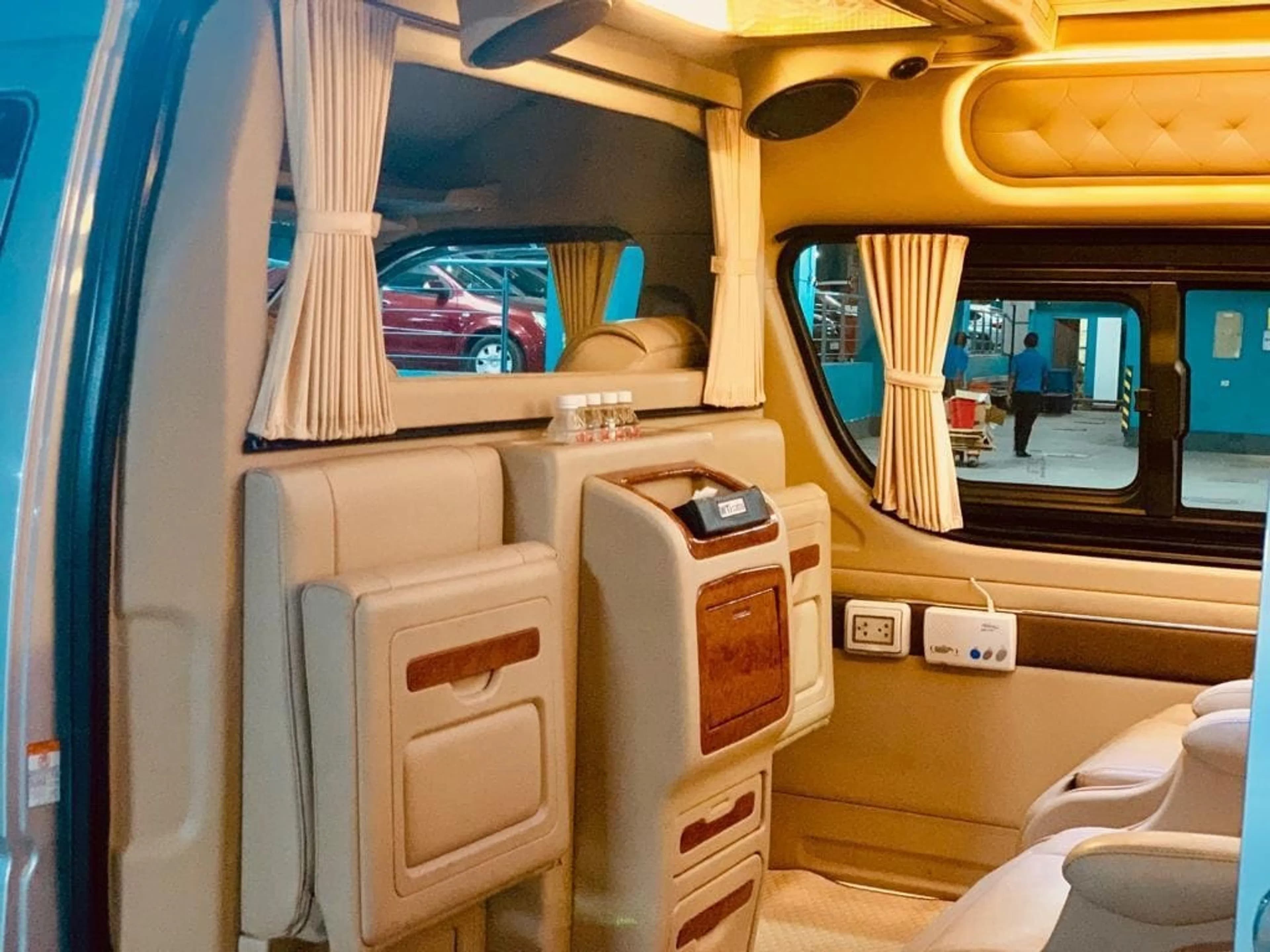 What Are the Benefits of Using a Toyota Commuter for School Trips?