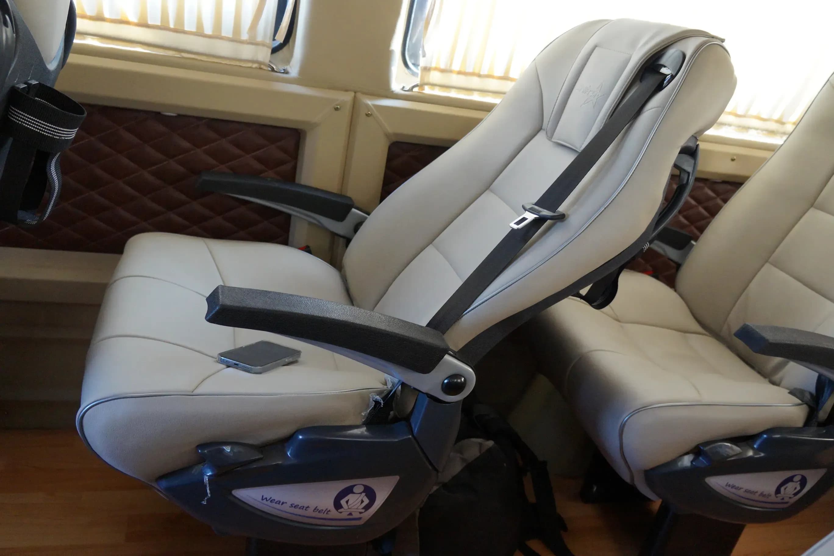 Who Should Choose a Luxury Tempo Traveller or Force Urbania?