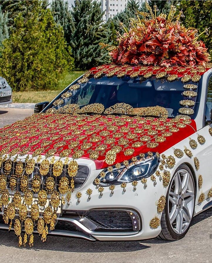 How to make a grand entrance at my wedding